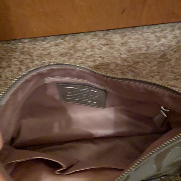 Silver Coach - Picture 11 of 11